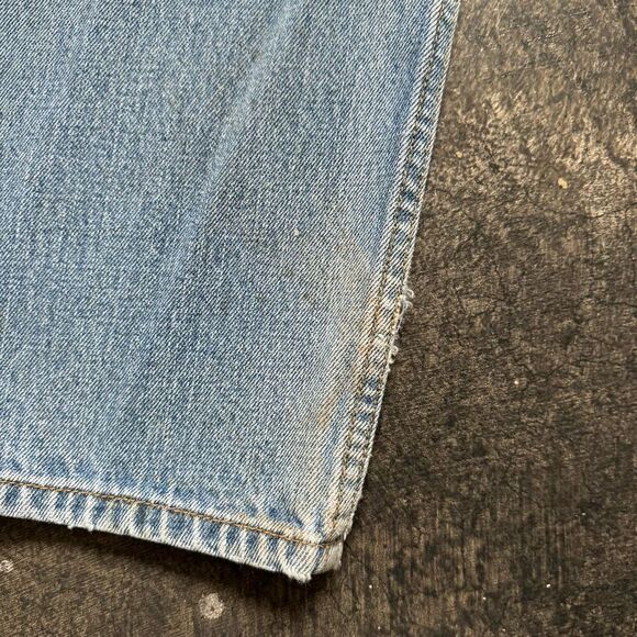 Levi’s 505 Distressed Light Wash Jeans Size 34x30 Regular Fit 100% Cotton - Picture 10 of 16